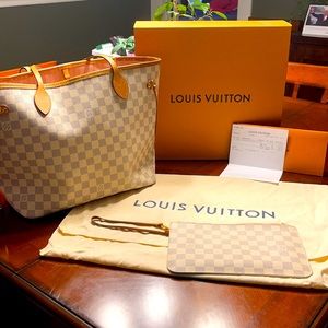 Louis Vuitton Neverfull MM in Damier Azur